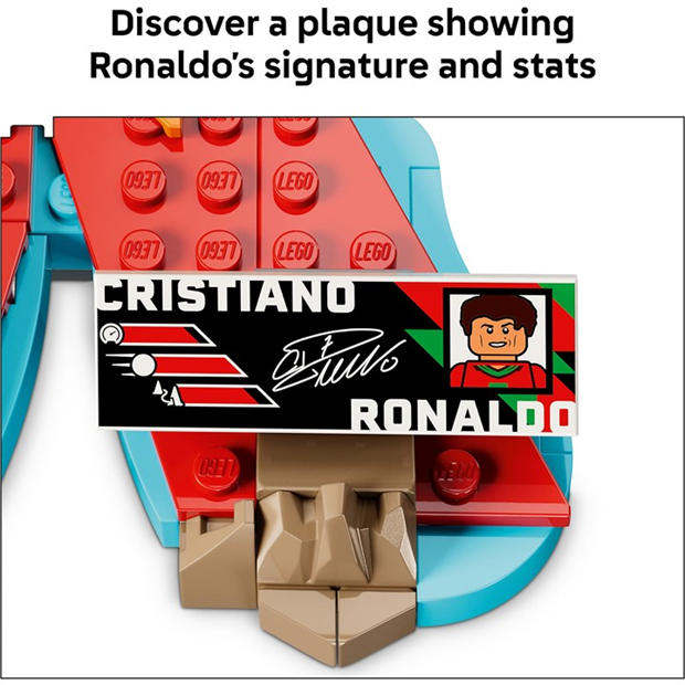 Ronaldo - LEGO - LEGO Editions Cristiano Ronaldo – Soccer Highlights - Building Set for Boys & Girls Ages 10+ - 430