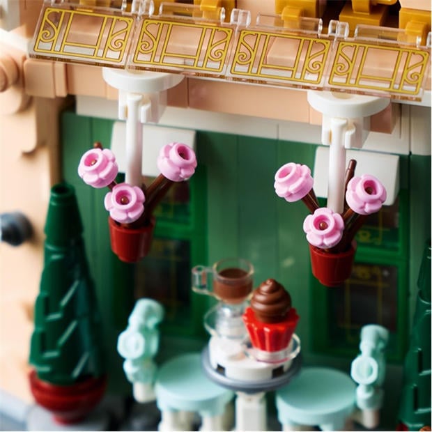 Да се определи - LEGO - Icons 10362 French Cafe Building Set for Adults