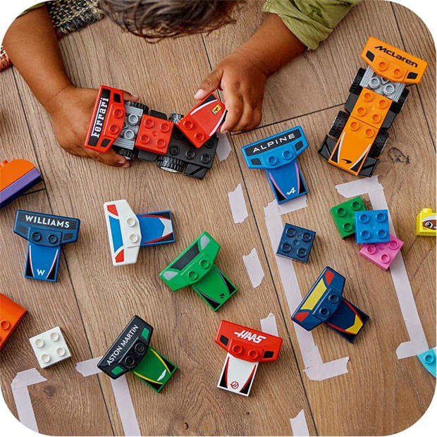 DUPLO Mesto - LEGO - DUPLO 10445 F1 Team Race Cars & Drivers Toy Set