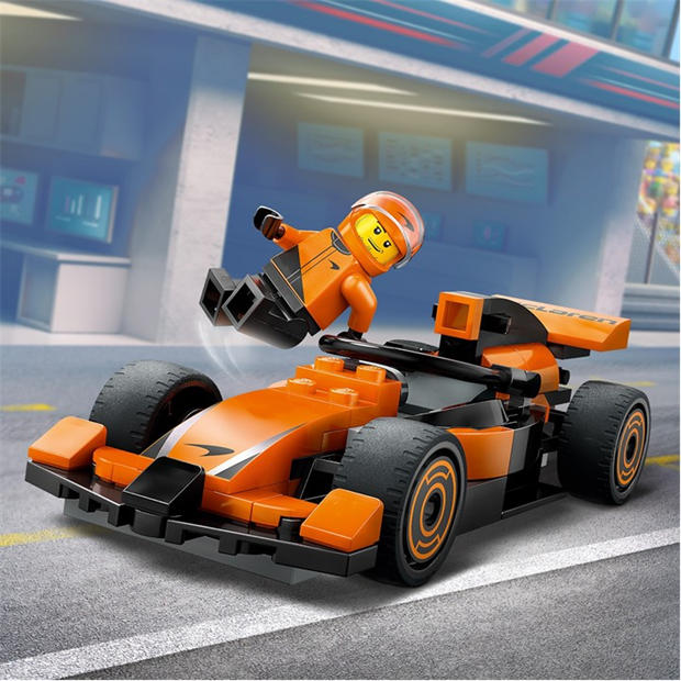 City Alicia - LEGO - City F1 Driver with McLaren Race Car Toy 60442