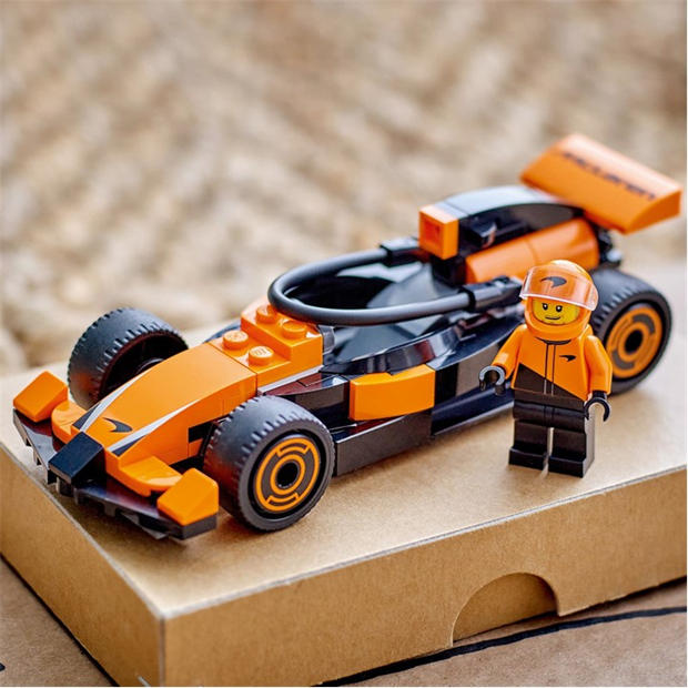 City Alicia - LEGO - City F1 Driver with McLaren Race Car Toy 60442