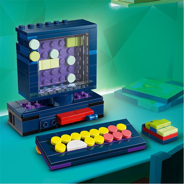 TBC - LEGO - Creator 3in1 Retro Gaming Console Building Toy 31380