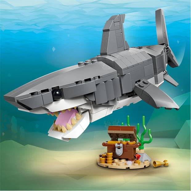 Retro Gaming - LEGO - Creator 3in1 Fierce Shark with a Treasure Chest 31381