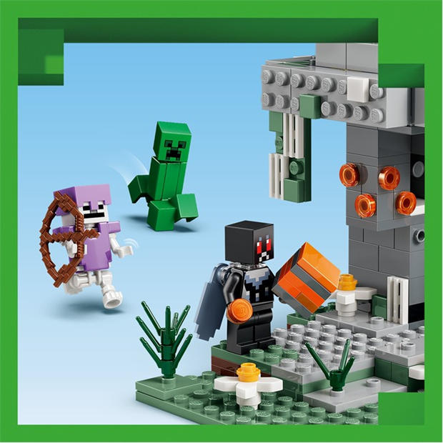 TBC - LEGO - Minecraft The Pale Garden Building Toy for kids 21586
