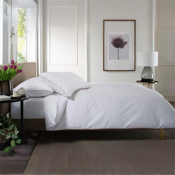 The Lyndon Company  White Duvet Cover Sets in Size King, Sports Direct