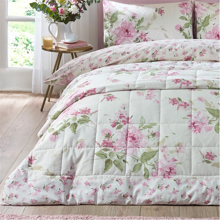 Catherine Lansfield  Cream Avebury Floral Bedspread in Size 220x230cm, Sports Direct