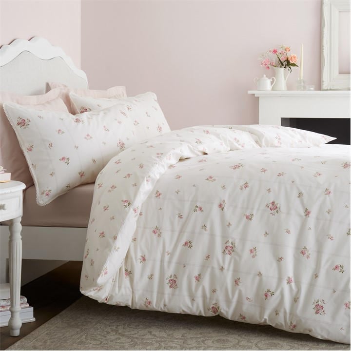 Bianca  Cream Vintage Rosebud Lace Duvet Cover Set in Size Superking, Sports Direct