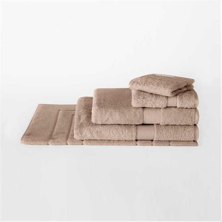 Sheridan  Beige Luxury Egyptian Towels in Size Face Cloth, Sports Direct