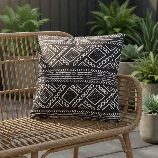 Aztec Diamond - Streetwize - Outdoor Cushion - Bali Pattern