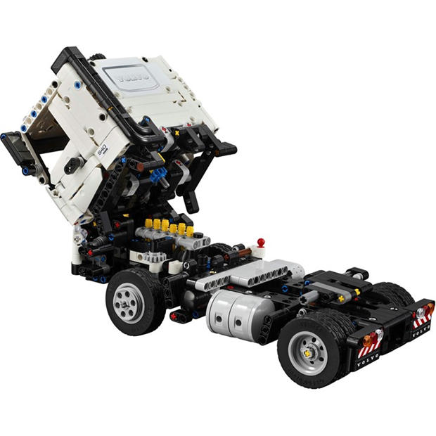 Merchandising - LEGO - Technic 42175 Volvo FMX Truck EC230 Excavator